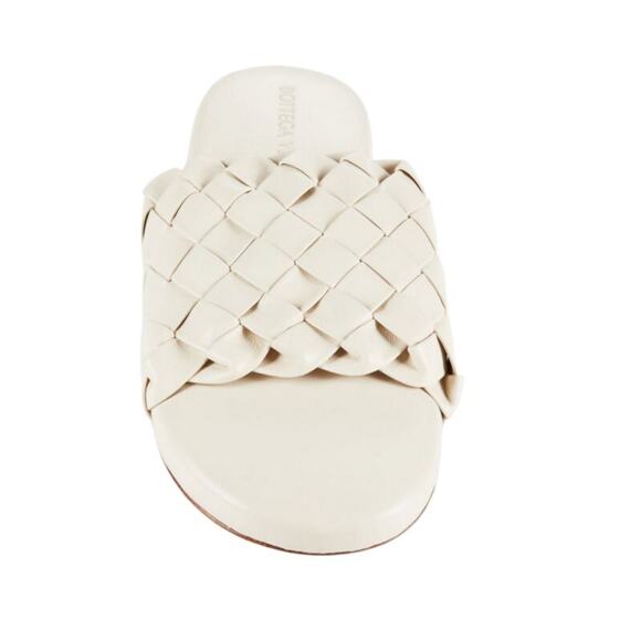 $1,195 NIB Bottega White Veneta Weave Cassette Leather Sandals Size 42(9)